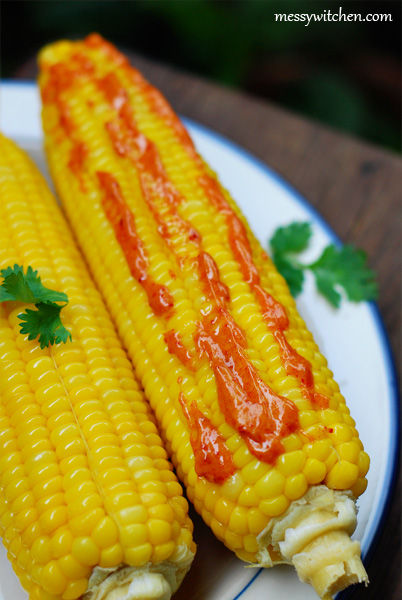 Steamed Sweet Corn With Paprika Mayo